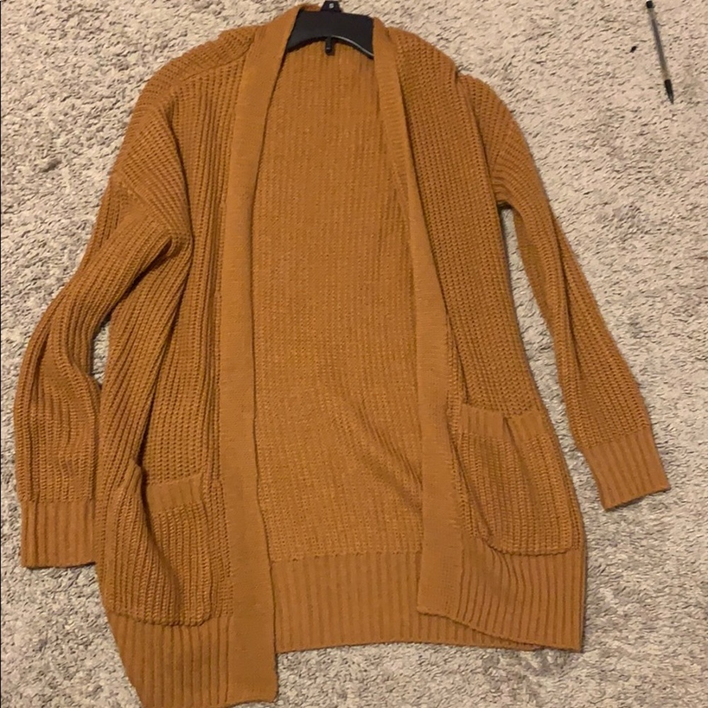 Charlotte Russe tan cardagain